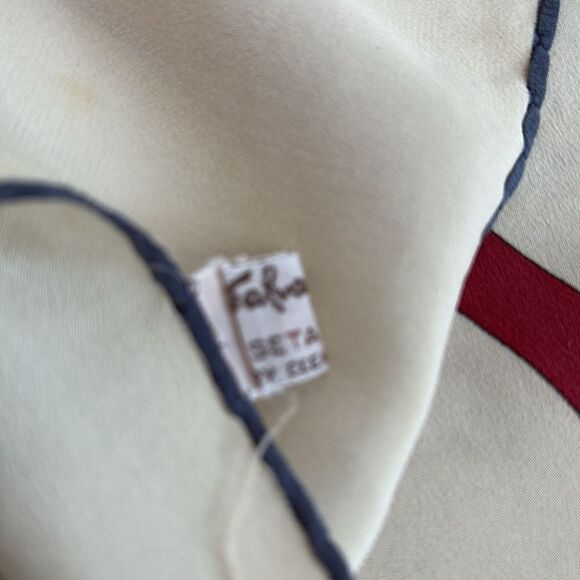 Vintage Ferragamo silk scarf - Picture 5 of 7
